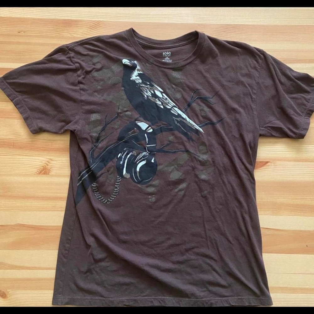 Brown bird and headphones shir